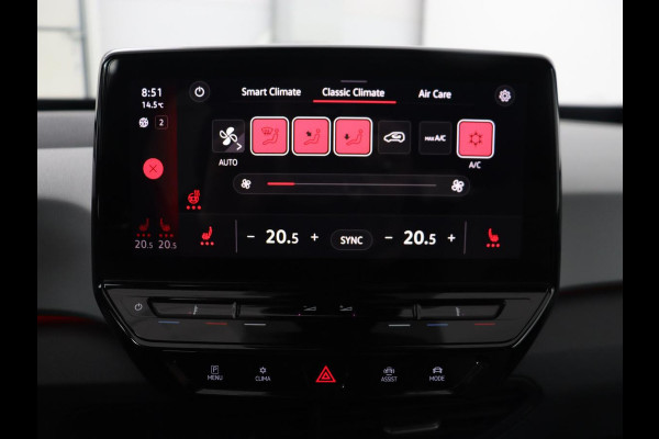 Volkswagen ID.3 First Plus 58 kWh | Trekhaak | Stoel & stuurverwarming | Camera | Adaptive cruise | Sfeerverlichting | Carplay | Matrix LED | Parkeerhulp | Climate control