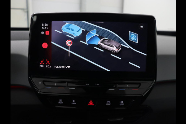 Volkswagen ID.3 First Plus 58 kWh | Trekhaak | Stoel & stuurverwarming | Camera | Adaptive cruise | Sfeerverlichting | Carplay | Matrix LED | Parkeerhulp | Climate control