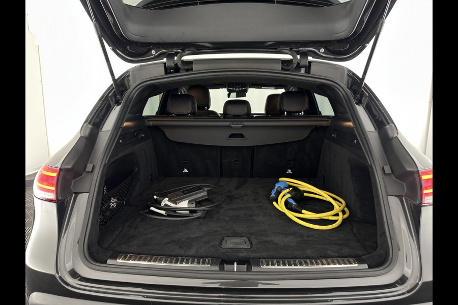 Mercedes-Benz EQC 400 4MATIC Business Solution Luxury 80 kWh *FULL-LEATHER | FULL-LED | DISTRONIC | BLIND-SPOT | HEATED-COMFORTSEATS | WIDESCREEN | DAB+ | KEYLESS | AMBIENT-LIGHT | NAVI-FULLMAP | ECC | PDC | 20''ALU*