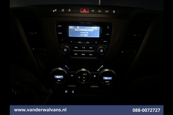 Iveco Daily 35S16 157pk L3H2 Euro6 Airco | 3500kg trekvermogen | Parkeersensoren Bijrijdersbank