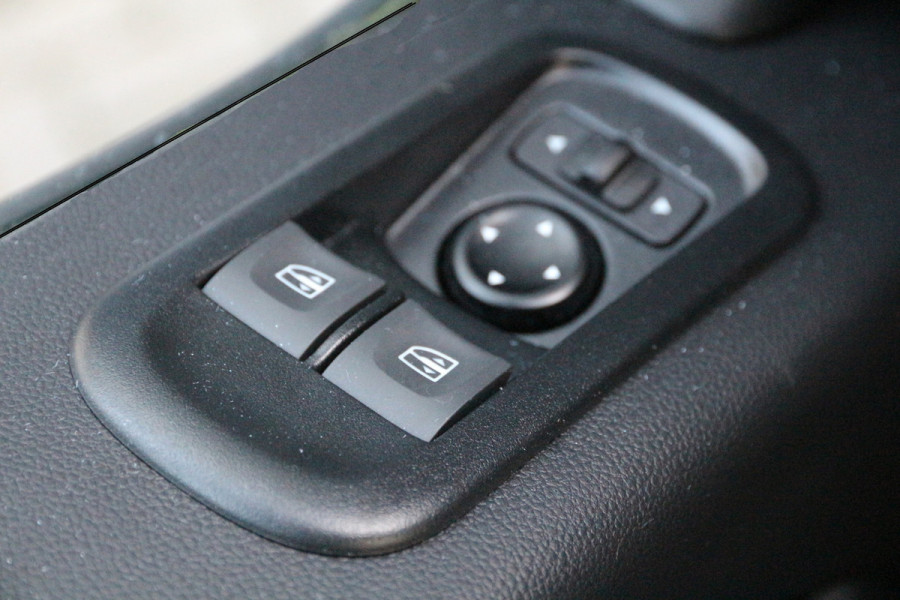 Renault Master 2.3 DCI 135 | L2H2 | Orig. Navi | Imperiaal | Cruise | Airco..