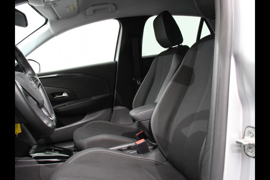 Opel Corsa 1.2 100pk Automaat Elegance | Navigatie | Apple Carplay/Android Auto | Camera | Airco | Parkeer sensoren V+A | Lichtmetalen Velgen | Cruise Control | Digitale Cockpit | Extra Getint Glas