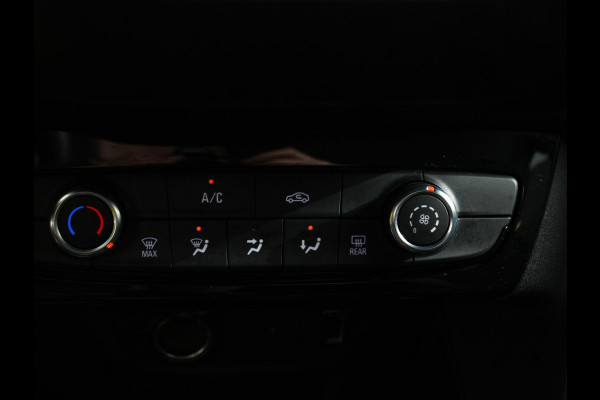 Opel Corsa 1.2 100pk Automaat Elegance | Navigatie | Apple Carplay/Android Auto | Camera | Airco | Parkeer sensoren V+A | Lichtmetalen Velgen | Cruise Control | Digitale Cockpit | Extra Getint Glas