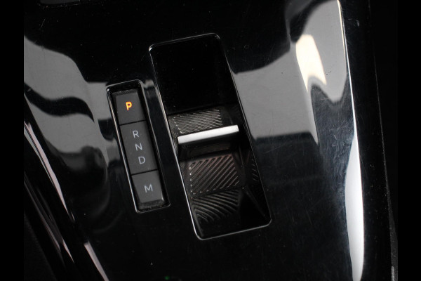 Opel Corsa 1.2 100pk Automaat Elegance | Navigatie | Apple Carplay/Android Auto | Camera | Airco | Parkeer sensoren V+A | Lichtmetalen Velgen | Cruise Control | Digitale Cockpit | Extra Getint Glas