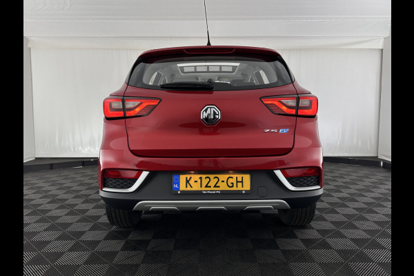 MG ZS EV Luxury 45 kWh {SOH-91%} (INCL-BTW) Aut. *PANO | LEATHER | CCS-FASTLOADER | KEYLESS | NAVI-FULLMAP | ADAPTIVE-CRUISE | CAMERA | HEATED-SPORTSEATS | CARPLAY | BLINDSPOT | DAB | LANE-ASSIST | 17''ALU*
