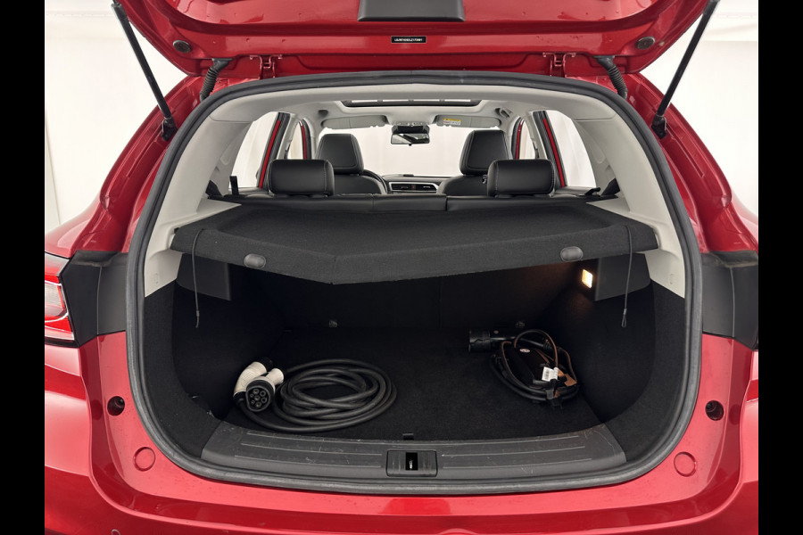 MG ZS EV Luxury 45 kWh {SOH-91%} (INCL-BTW) Aut. *PANO | LEATHER | CCS-FASTLOADER | KEYLESS | NAVI-FULLMAP | ADAPTIVE-CRUISE | CAMERA | HEATED-SPORTSEATS | CARPLAY | BLINDSPOT | DAB | LANE-ASSIST | 17''ALU*