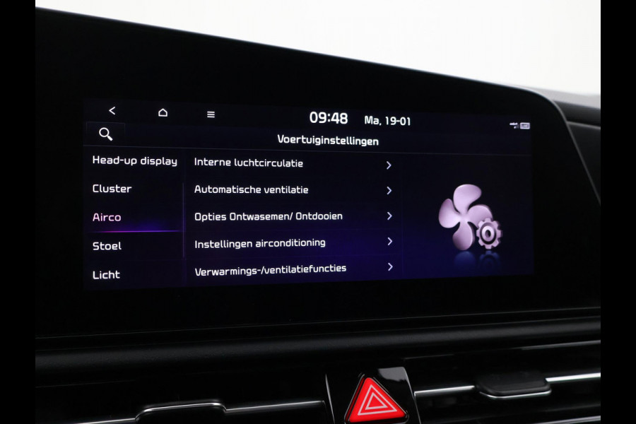 Kia Niro EV EXECUTIVE 64.8 kWh *5.677 KM* + LEDER | STOELVENTILATIE | HEAD-UP | HARMAN/KARDON | STOELVERW. V+A