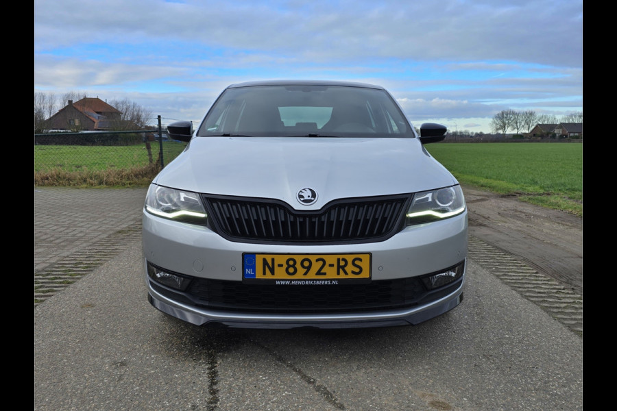 Volkswagen Golf Skoda Rapid Sportback 1.0 TSI Greentech Clever - 110 Pk - Euro 6 - AUTOMAAT - Navi - PDC V+A