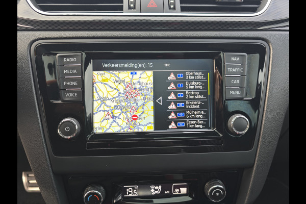 Volkswagen Golf Skoda Rapid Sportback 1.0 TSI Greentech Clever - 110 Pk - Euro 6 - AUTOMAAT - Navi - PDC V+A