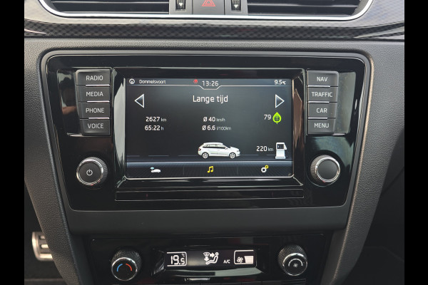 Volkswagen Golf Skoda Rapid Sportback 1.0 TSI Greentech Clever - 110 Pk - Euro 6 - AUTOMAAT - Navi - PDC V+A