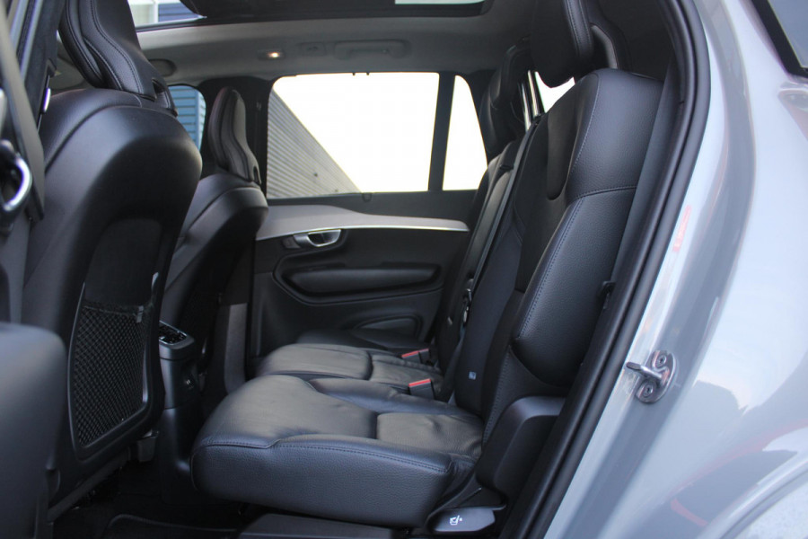 Volvo XC90 2.0 T8 455PK RECHARGE AWD ULTIMATE DARK | LUCHTVERING | PANORAMISCH SCHUIF / KANTELDAK | ELEKTRISCH UITKLAPBARE TREKHAAK | HEAD-UP DISPLAY | NAVIGATIE VIA GOOGLE-MAPS | ELEKTRISCH VERSTELBARE VOOR STOELEN MET GEHEUGEN | VOORSTOELEN VERWARMBAAR | ACHTERBANK VERWARMBAAR | 360° CAMERA | HARMAN / KARDON PREMIUM AUDIO SYSTEEM | APPLE CARPLAY / ANDROID-AUTO | KEYLESS ENTRY / START | STANDKACHEL | EXTRA GETINTE ACHTER RUITEN | VERDUISTERINGS GORDIJNEN ACHTER PORTIEREN | KINDERVERHOGING ACHTERBANK | ELEKTRISCHE ACHTERKLEP MET SENSOR |