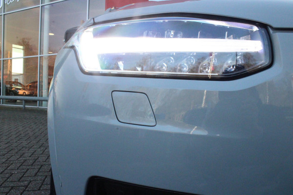 Volvo XC90 2.0 T8 455PK RECHARGE AWD ULTIMATE DARK | LUCHTVERING | PANORAMISCH SCHUIF / KANTELDAK | ELEKTRISCH UITKLAPBARE TREKHAAK | HEAD-UP DISPLAY | NAVIGATIE VIA GOOGLE-MAPS | ELEKTRISCH VERSTELBARE VOOR STOELEN MET GEHEUGEN | VOORSTOELEN VERWARMBAAR | ACHTERBANK VERWARMBAAR | 360° CAMERA | HARMAN / KARDON PREMIUM AUDIO SYSTEEM | APPLE CARPLAY / ANDROID-AUTO | KEYLESS ENTRY / START | STANDKACHEL | EXTRA GETINTE ACHTER RUITEN | VERDUISTERINGS GORDIJNEN ACHTER PORTIEREN | KINDERVERHOGING ACHTERBANK | ELEKTRISCHE ACHTERKLEP MET SENSOR |