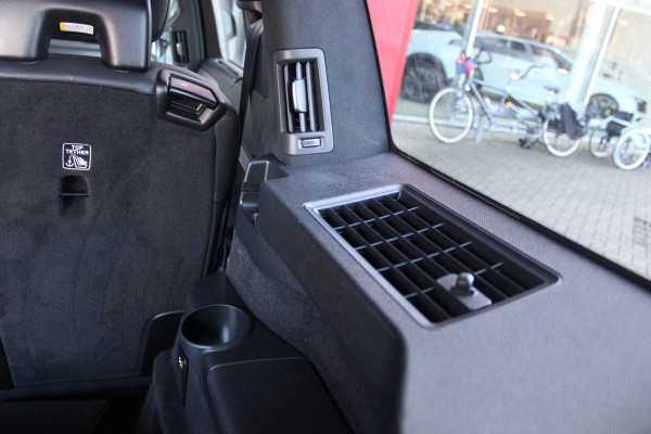 Volvo XC90 2.0 T8 455PK RECHARGE AWD ULTIMATE DARK | LUCHTVERING | PANORAMISCH SCHUIF / KANTELDAK | ELEKTRISCH UITKLAPBARE TREKHAAK | HEAD-UP DISPLAY | NAVIGATIE VIA GOOGLE-MAPS | ELEKTRISCH VERSTELBARE VOOR STOELEN MET GEHEUGEN | VOORSTOELEN VERWARMBAAR | ACHTERBANK VERWARMBAAR | 360° CAMERA | HARMAN / KARDON PREMIUM AUDIO SYSTEEM | APPLE CARPLAY / ANDROID-AUTO | KEYLESS ENTRY / START | STANDKACHEL | EXTRA GETINTE ACHTER RUITEN | VERDUISTERINGS GORDIJNEN ACHTER PORTIEREN | KINDERVERHOGING ACHTERBANK | ELEKTRISCHE ACHTERKLEP MET SENSOR |