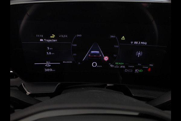 Audi Q6 e-tron S edition 83Kwh 252 pk SUV | Tech pakket plus | Glazen panoramadak | Lederen bekleding | Rode remzadels |