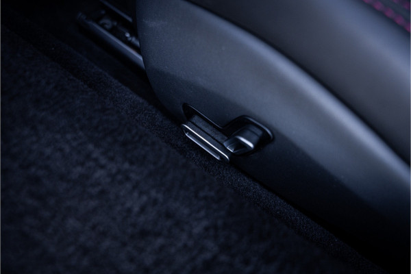 Ferrari 296 GTB 3.0 V6 - Rosso Imola | Origineel NL | Lift | Memory