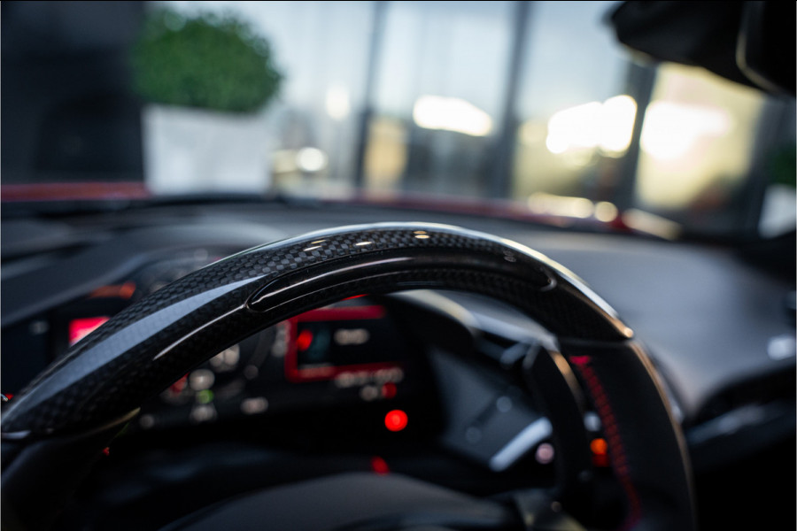 Ferrari 296 GTB 3.0 V6 - Rosso Imola | Origineel NL | Lift | Memory