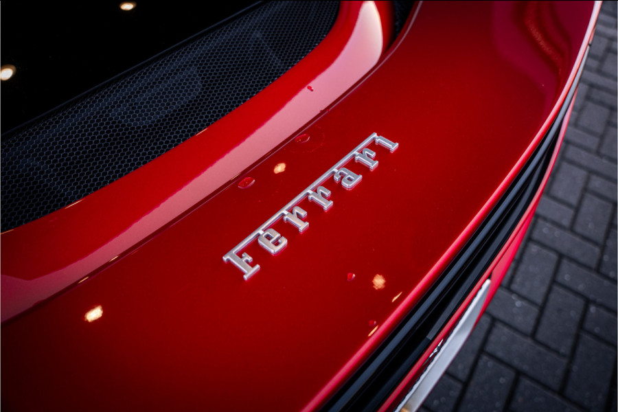 Ferrari 296 GTB 3.0 V6 - Rosso Imola | Origineel NL | Lift | Memory