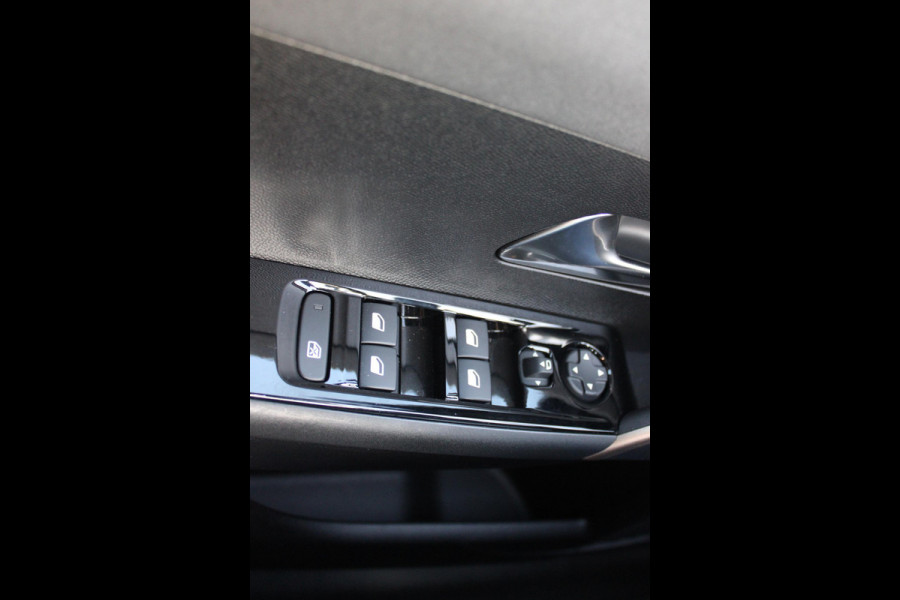 Lancia Ypsilon 1.2 110PK Turbo Hybrid LX | CAMERA VOOR/ ACHTER | ELEKTRISCH VERSTELBARE BESTUURDERSSTOEL | VELOURS BEKLEDING | STOEL VERWARMING | MASSAGEFUNCTIE BESTUURDERSSTOEL |  DRAADLOOS APPLE CARPLAY / ANDROID AUTO | DRAADLOZE TELEFOONLADER | DODEHOEK DETECTIE | CLIMATE CONTROL |