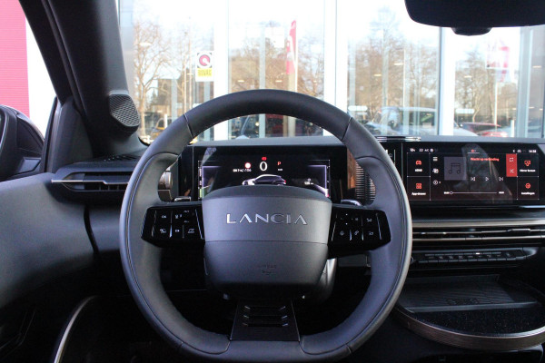 Lancia Ypsilon 1.2 110PK Turbo Hybrid LX | CAMERA VOOR/ ACHTER | ELEKTRISCH VERSTELBARE BESTUURDERSSTOEL | VELOURS BEKLEDING | STOEL VERWARMING | MASSAGEFUNCTIE BESTUURDERSSTOEL |  DRAADLOOS APPLE CARPLAY / ANDROID AUTO | DRAADLOZE TELEFOONLADER | DODEHOEK DETECTIE | CLIMATE CONTROL |