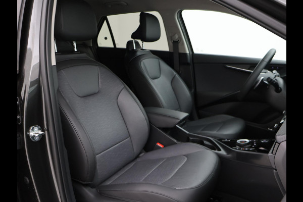Kia Niro EV EXECUTIVE 64.8 kWh *5.677 KM* + LEDER | STOELVENTILATIE | HEAD-UP | HARMAN/KARDON | STOELVERW. V+A