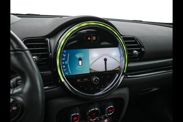 MINI Clubman 2.0 Cooper S ALL4 Premier Plus JCW (INCL-BTW) Aut * PANO | LEATHER | FULL-LED | HEATED-SPORTSEATS | DIGI-COCKPIT | AMBIENT-LIGHT | PRIVACY-GLASS | HEAD-UP | PDC | CAMERA | DAB  | KEYLESS | TOWBAR | 18"ALU*