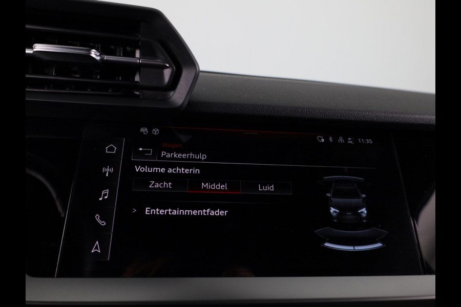 Audi A3 Sportback 35 TFSI Business edition 150 pk S-tronic | Navigatie | Parkeersensoren achter | Adaptieve cruise control | Lederen bekleding | Apple Carplay/Android Auto |