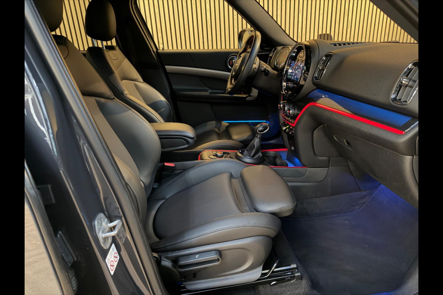 MINI Countryman Cooper S E ALL4 John Cooper Works. Pano - HK