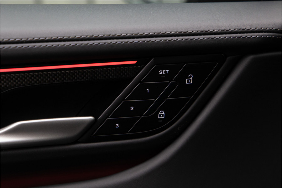 Porsche Macan Turbo Off-Road Design, Massage, Pano, Luchtvering VOL