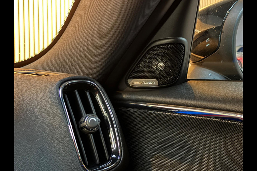 MINI Countryman Cooper S E ALL4 John Cooper Works. Pano - HK