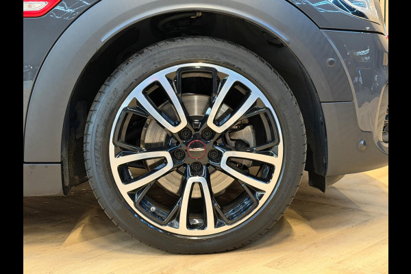 MINI Countryman Cooper S E ALL4 John Cooper Works. Pano - HK