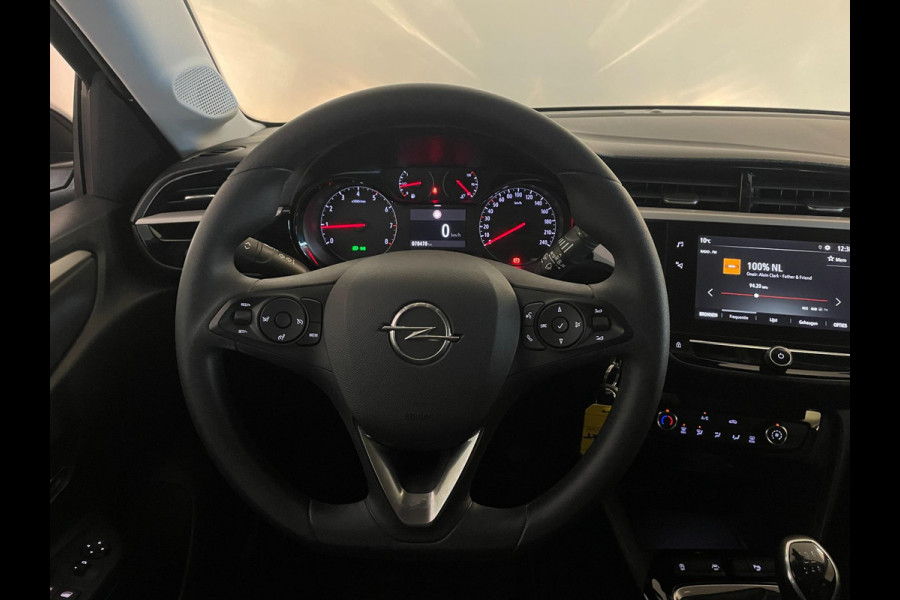 Opel Corsa 1.2 Edition AIRCO NAVI CRUISE BLUETOOTH PDC VELGEN ELEK RAMEN CENT VERG ZEER NETTE AUTO