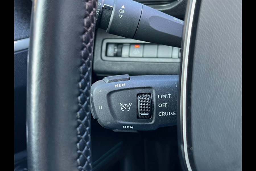 Peugeot 3008 1.2 PureTech Allure Pack Business | TREKHAAK | CAMERA | CLIMA | CARPLAY | LEDER/STOF | PDC 2X | NAVI