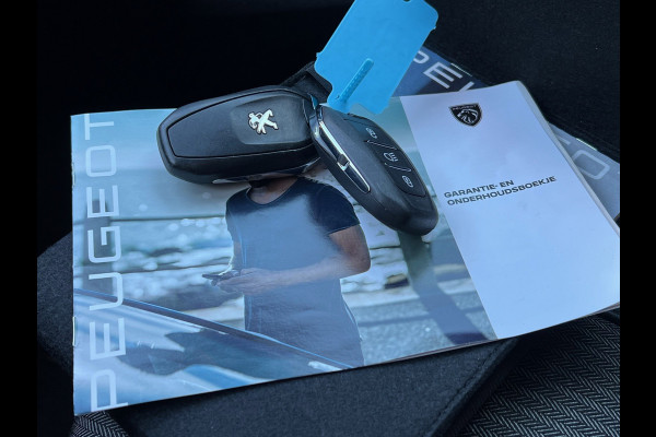 Peugeot 3008 1.2 PureTech Allure Pack Business | TREKHAAK | CAMERA | CLIMA | CARPLAY | LEDER/STOF | PDC 2X | NAVI