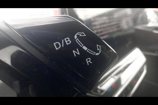 Volkswagen ID.3 204pk Pro Life 58 kWh Navigatie App Connect Parkeersensoren Demo Jesse