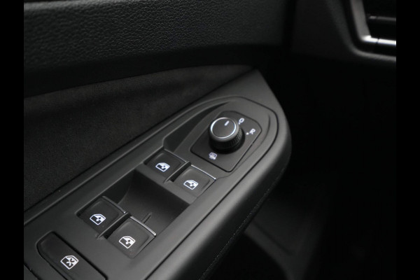 Volkswagen Golf 1.0 TSI 110pk Life Business Navigatie Memory Stoelverwarming Acc