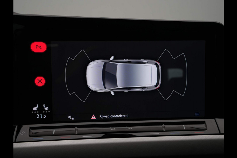 Volkswagen Golf 1.0 TSI 110pk Life Business Navigatie Memory Stoelverwarming Acc