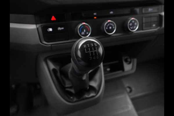 Volkswagen Crafter L3H3 2.0 TDI 102pk 3.0T / Navigatie / Airco / Bijrijdersbank