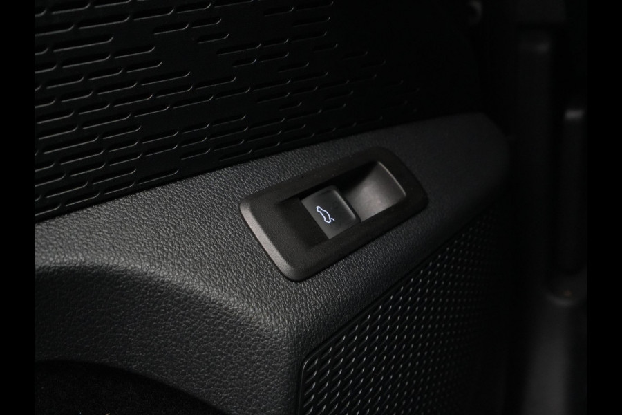 Škoda Octavia Combi 1.0 TSI 110pk Business Edition Trekhaak Navigatie Keyless Clima