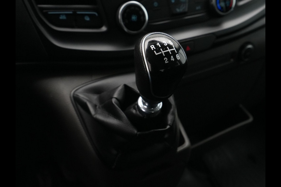 Ford Transit Dubbele Cabine Pick-Up 310 2.0 TDCI 96kW 130PK L2H1 Ambiente Airco Bluetooth Trekhaak 7 persoons