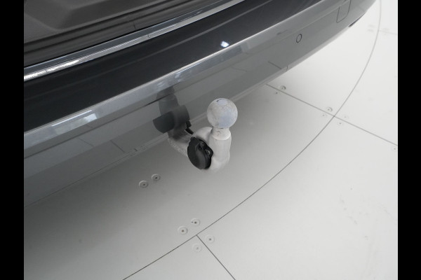 Volkswagen Multivan L1H1 1.4 PHEV eHybrid 218pk DSG Life / Automaat / Panorama dak / Trekhaak / El. schuifdeuren