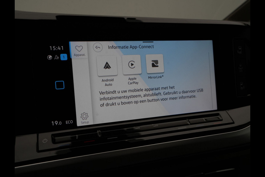 Volkswagen Multivan L1H1 1.4 PHEV eHybrid 218pk DSG Life / Automaat / Panorama dak / Trekhaak / El. schuifdeuren