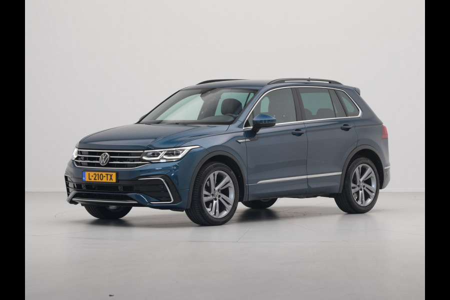 Volkswagen Tiguan 1.5 TSI 150pk DSG R-Line Navigatie Wegkl. trekhaak Acc Elek. kofferklep Autobedrijf van den Bosch
