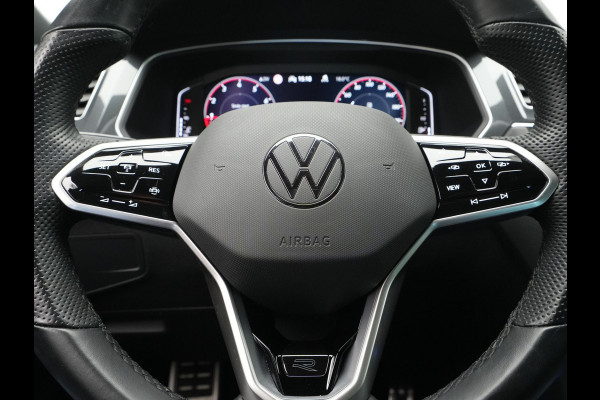 Volkswagen Tiguan 1.5 TSI 150pk DSG R-Line Navigatie Wegkl. trekhaak Acc Elek. kofferklep Autobedrijf van den Bosch