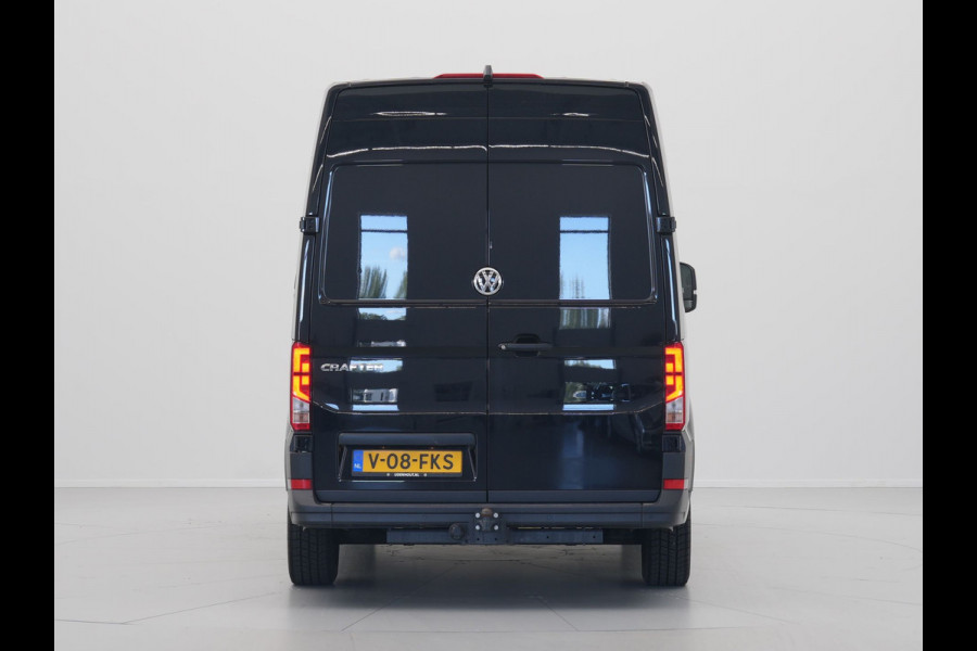 Volkswagen Crafter L3H3 2.0 TDI 140pk 3.5T Exclusive-Edition / Trekhaak / Navigatie / Camera / Acc / Pdc / Stoel/Stuurverwarming / Carplay