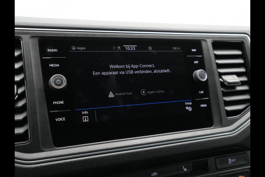 Volkswagen Crafter L3H3 2.0 TDI 140pk 3.5T Exclusive-Edition / Trekhaak / Navigatie / Camera / Acc / Pdc / Stoel/Stuurverwarming / Carplay