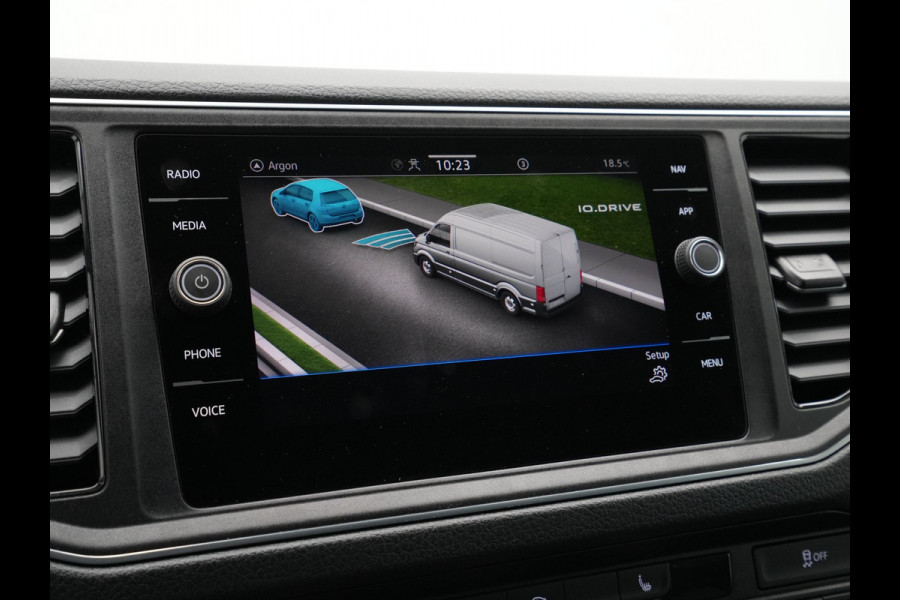 Volkswagen Crafter L3H3 2.0 TDI 140pk 3.5T Exclusive-Edition / Trekhaak / Navigatie / Camera / Acc / Pdc / Stoel/Stuurverwarming / Carplay