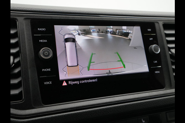 Volkswagen Crafter L3H3 2.0 TDI 140PK 3.5T Highline / Trekhaak / Betimmering /Carplay / Camera