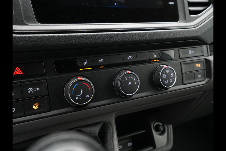 Volkswagen Crafter L3H3 2.0 TDI 140PK 3.5T Highline / Trekhaak / Betimmering /Carplay / Camera