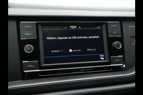 Volkswagen Polo 1.0 TSI 95pk Navi via App Cruise Airco Lichtsensor