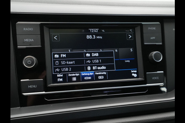 Volkswagen Polo 1.0 TSI 95pk Navi via App Cruise Airco Lichtsensor